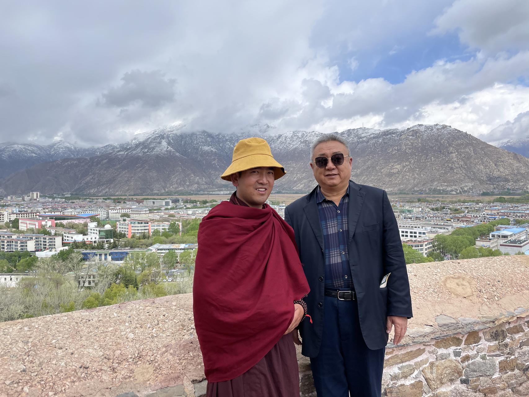 ‎Check network for missing images.