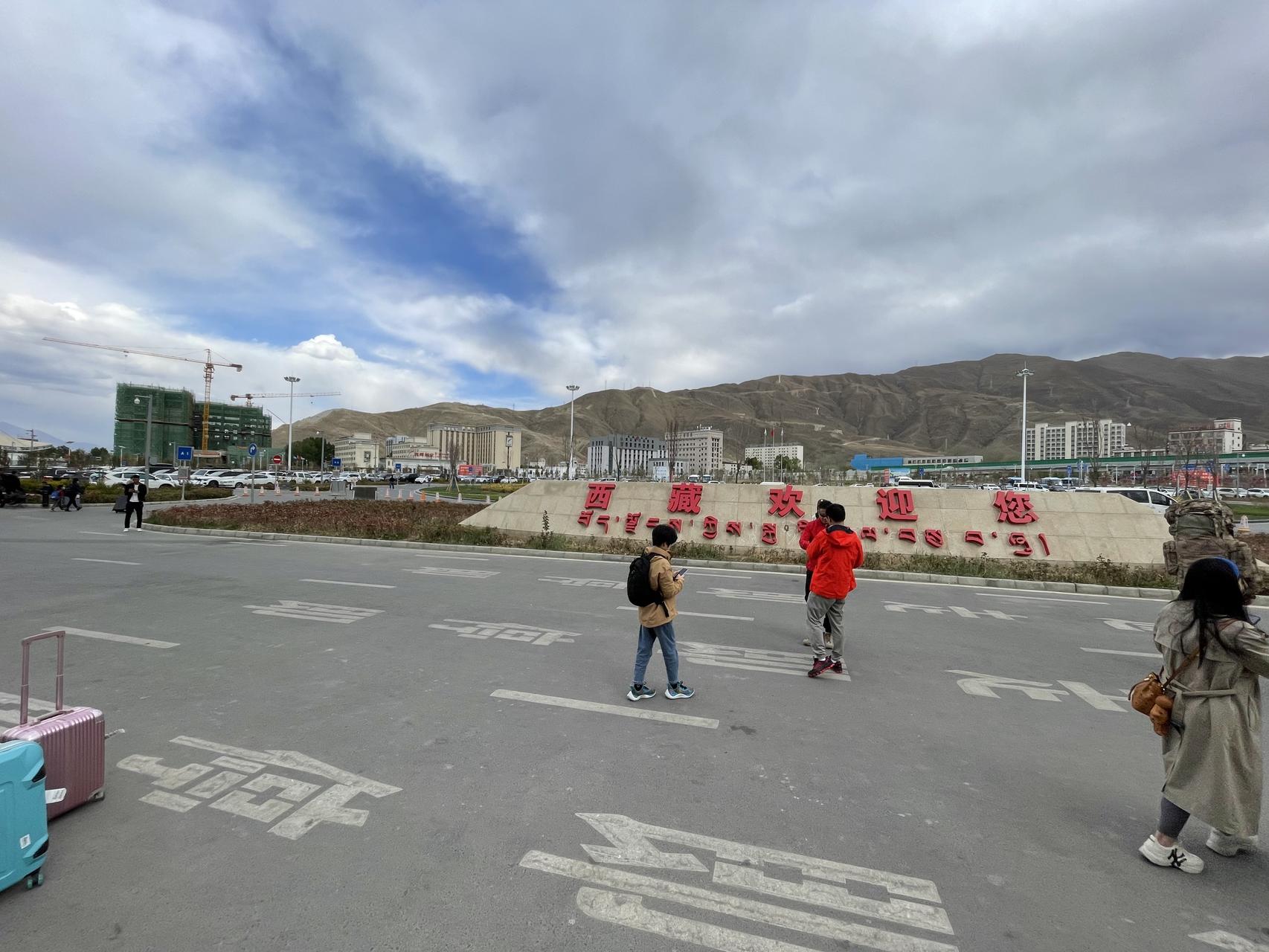 ‎Check network for missing images.