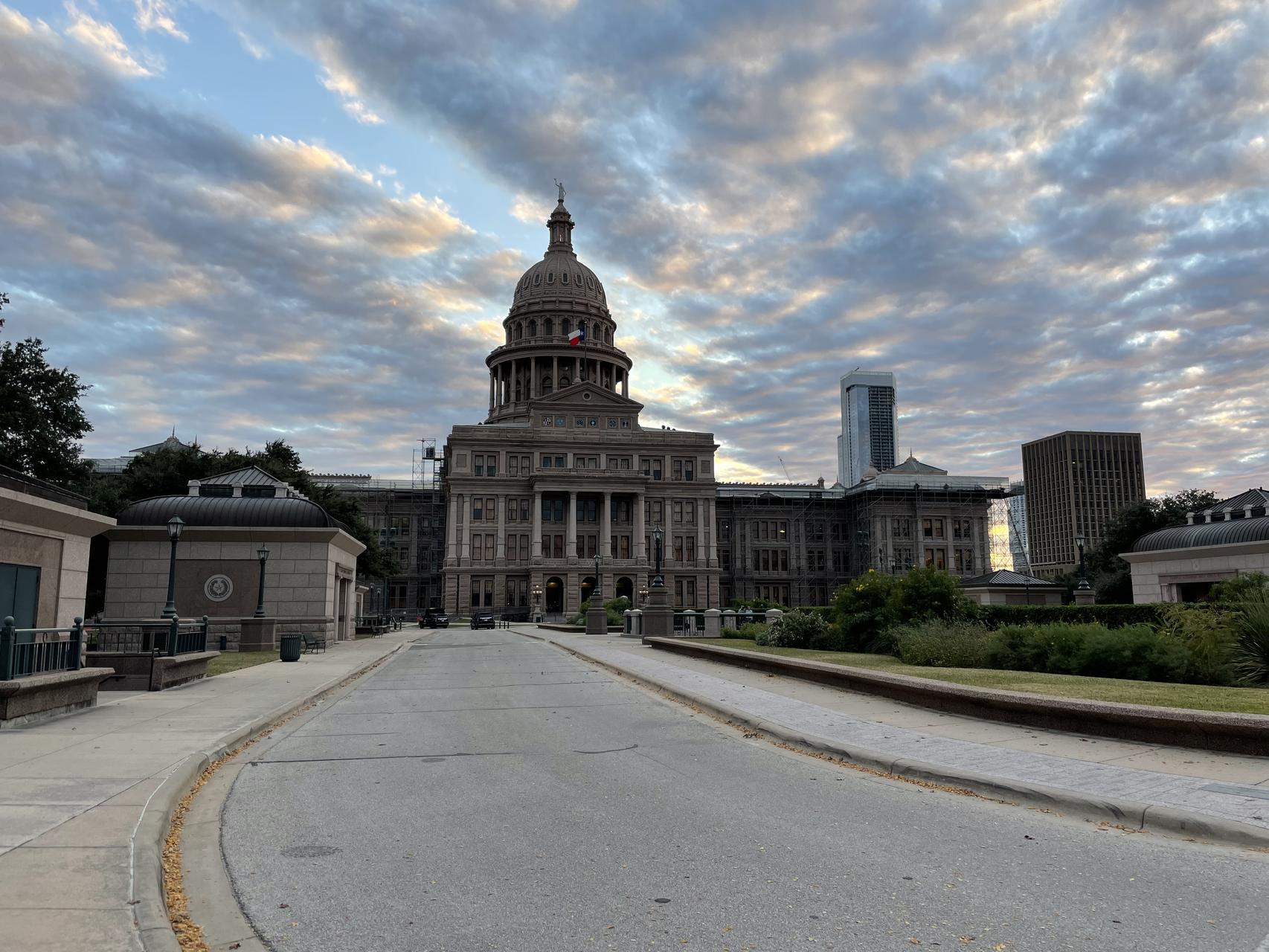 ‎Check network for missing images.