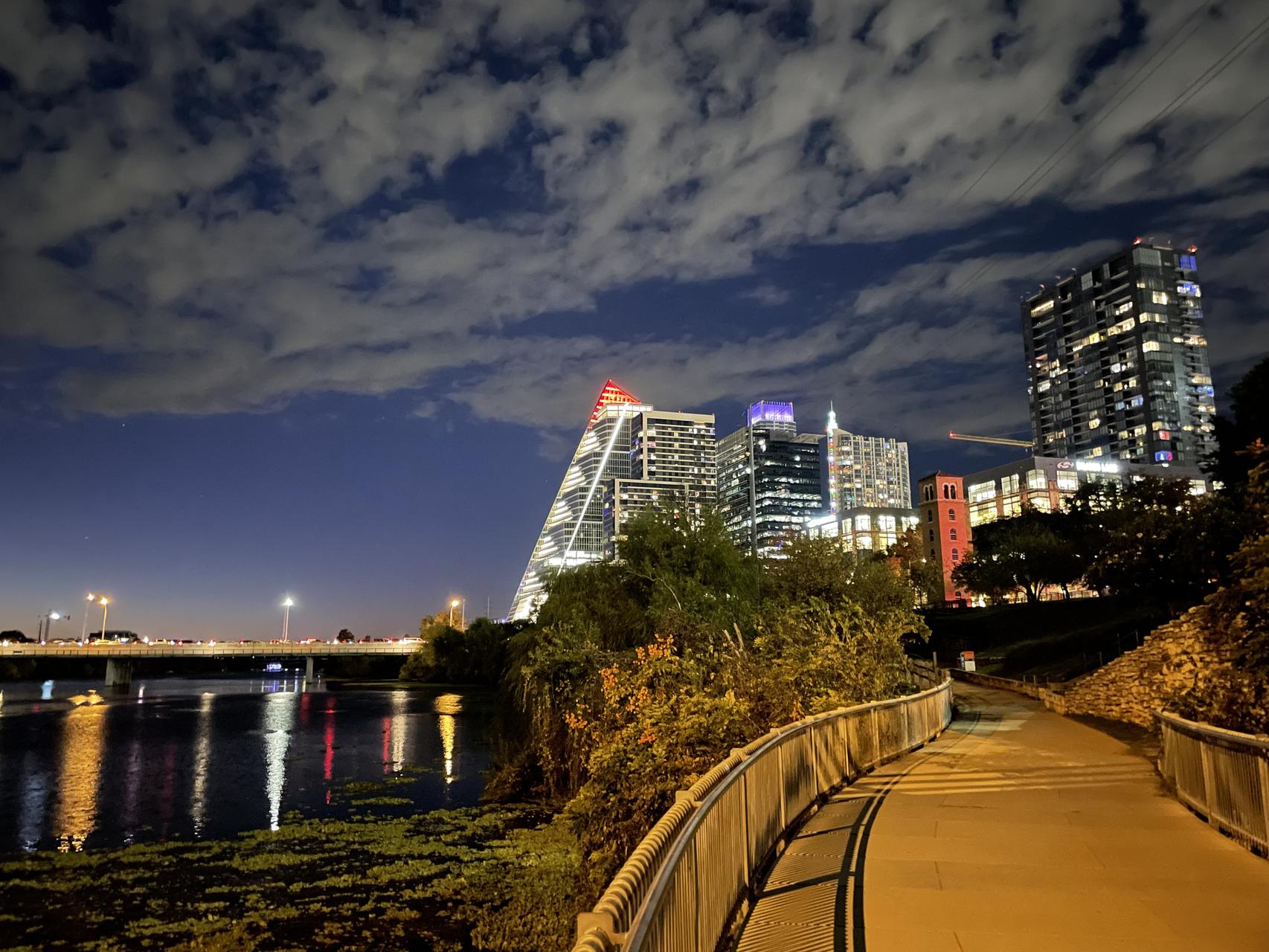 ‎Check network for missing images.