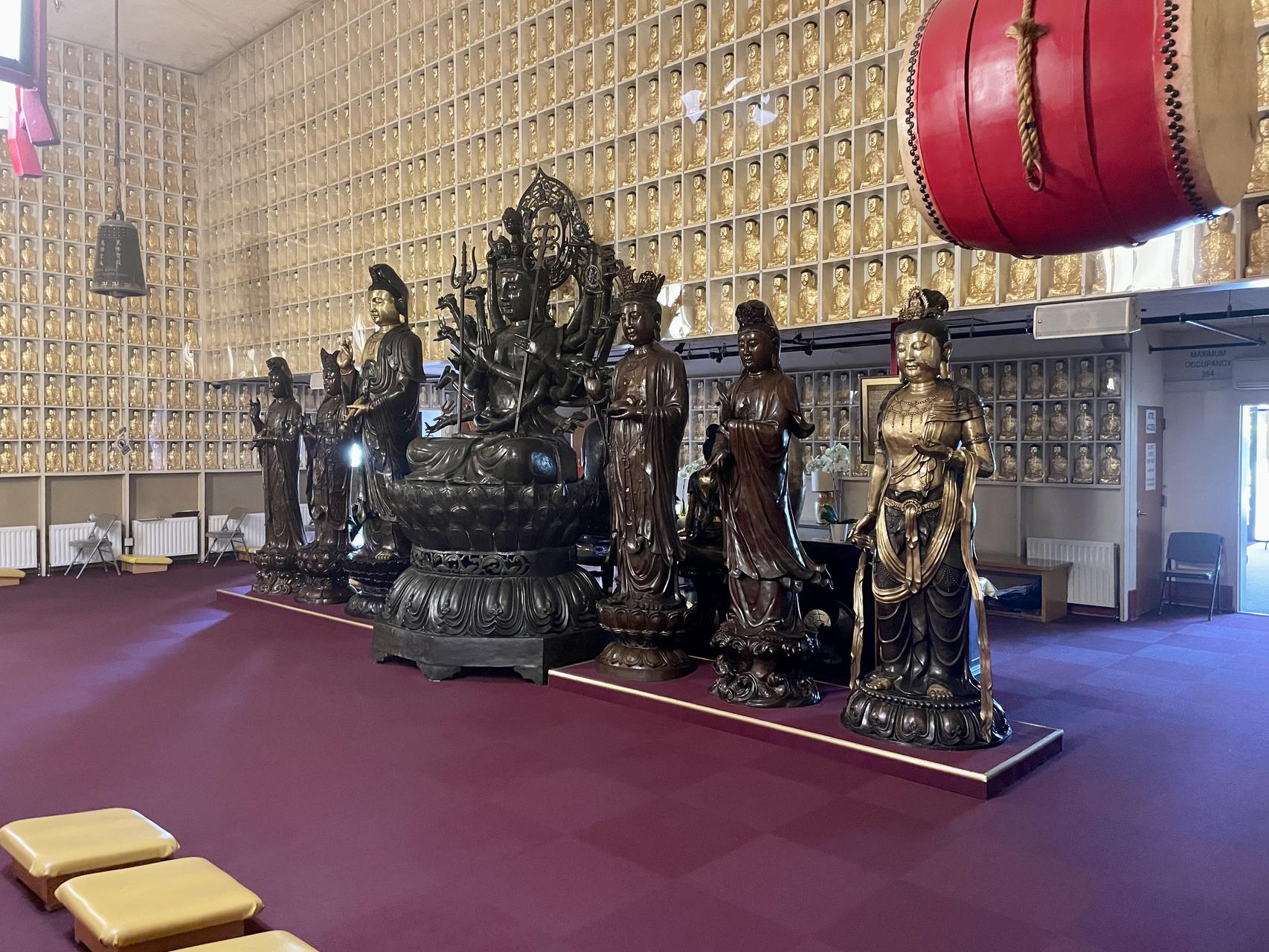 ‎Check network for missing images.