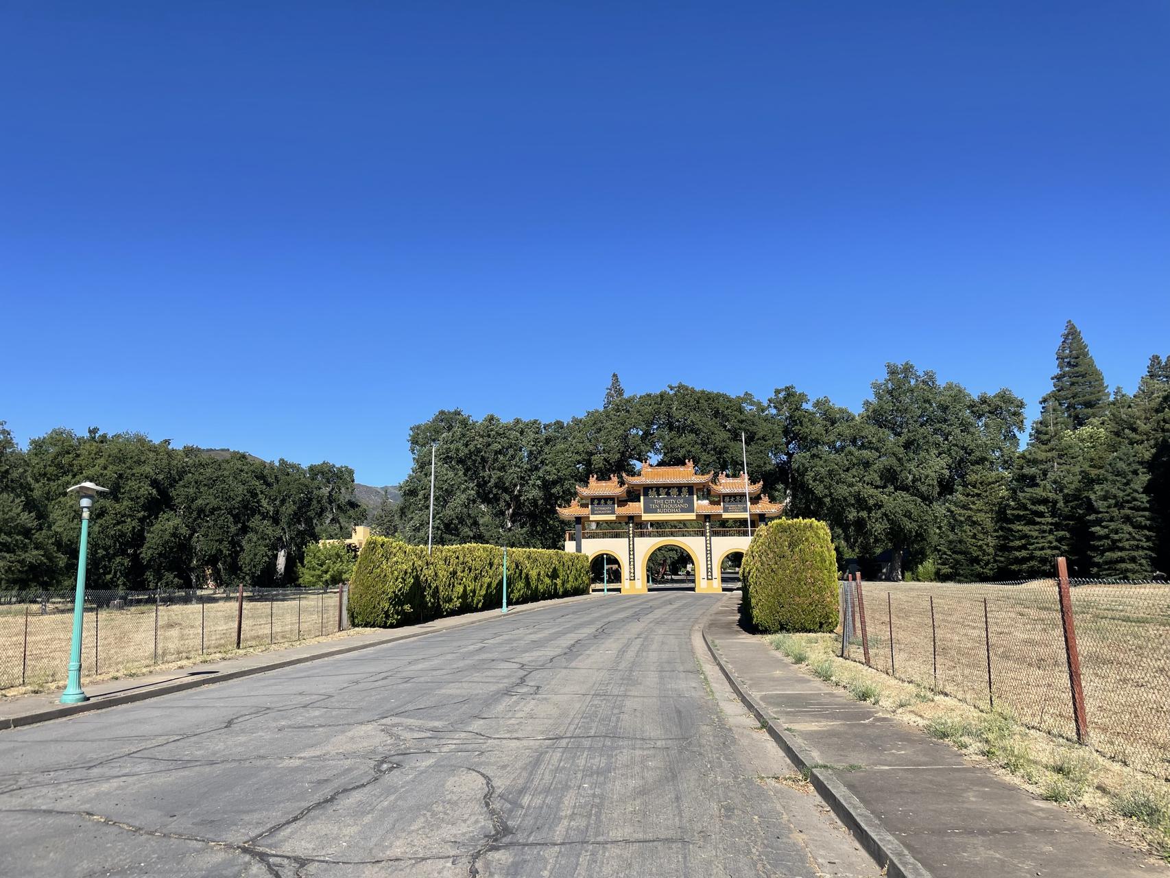 ‎Check network for missing images.