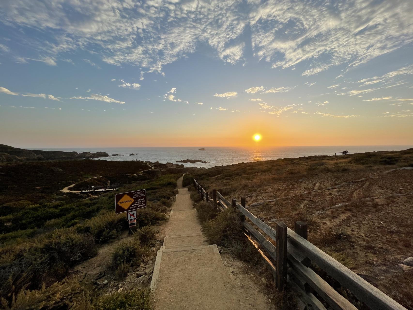 ‎Check network for missing images.