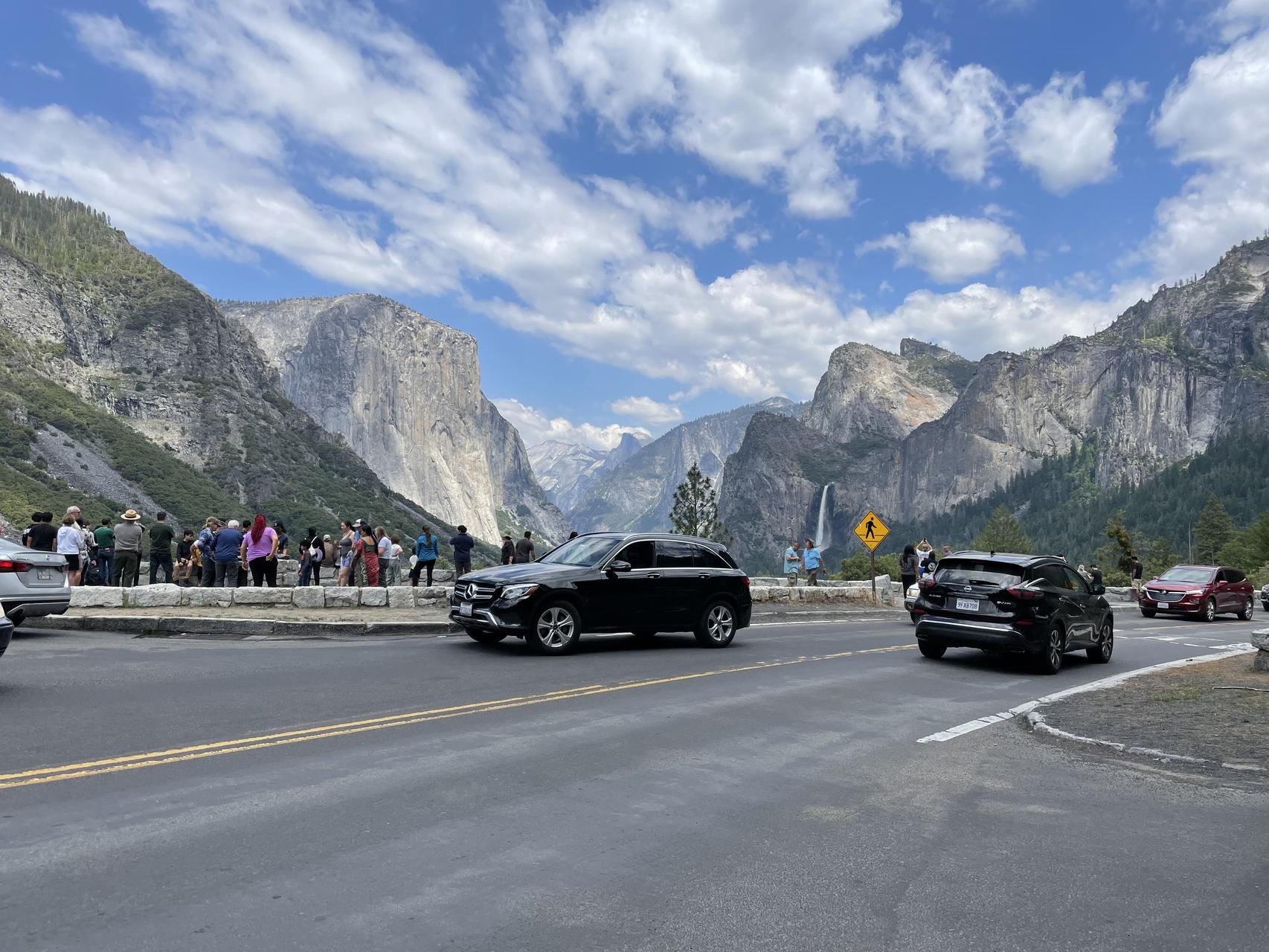 ‎Check network for missing images.