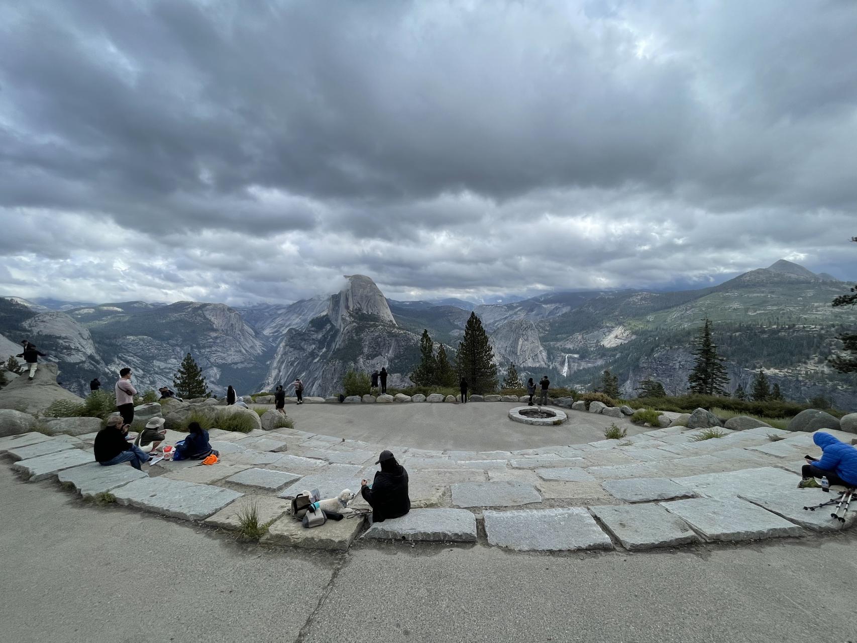 ‎Check network for missing images.