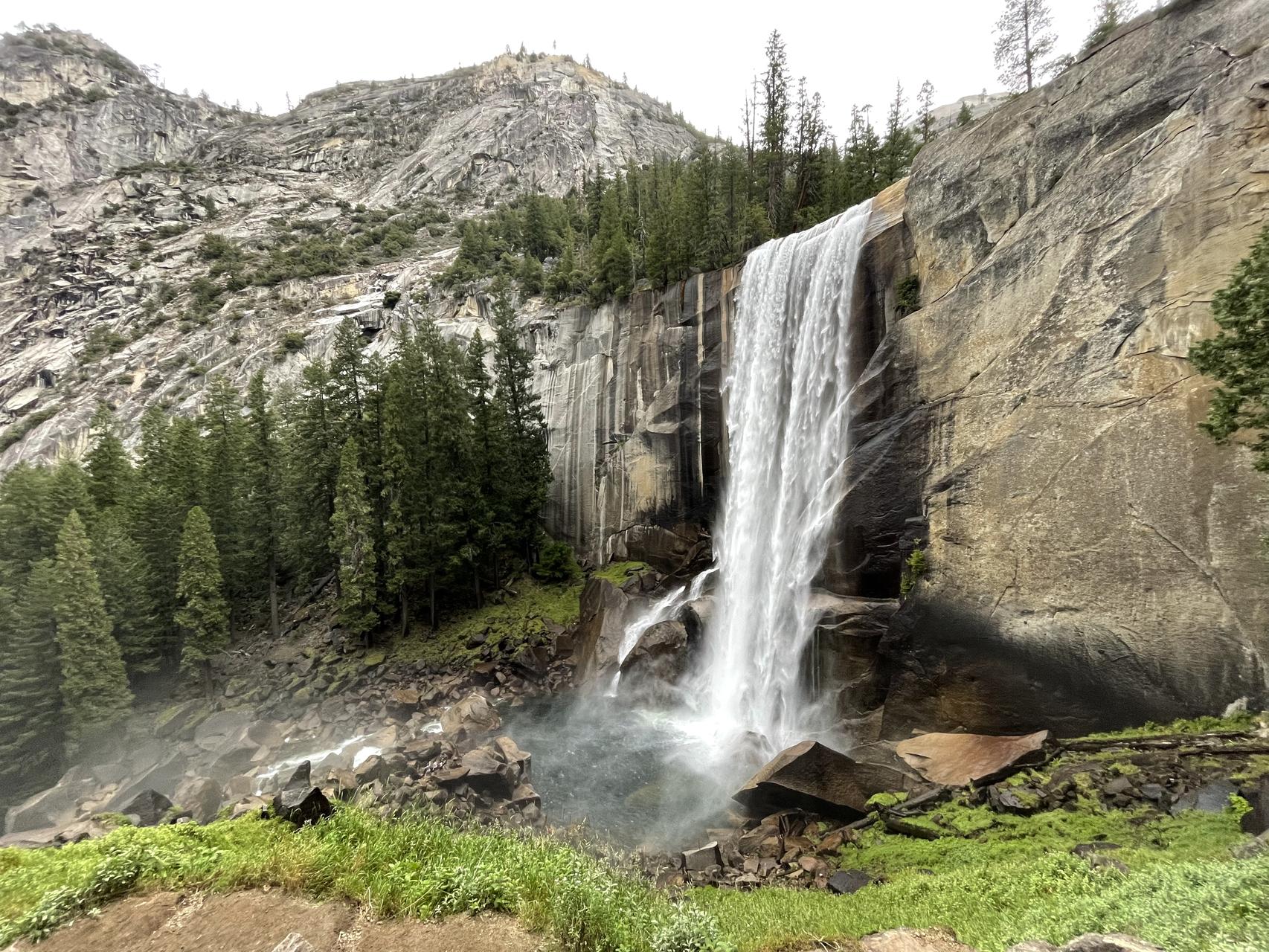 ‎Check network for missing images.