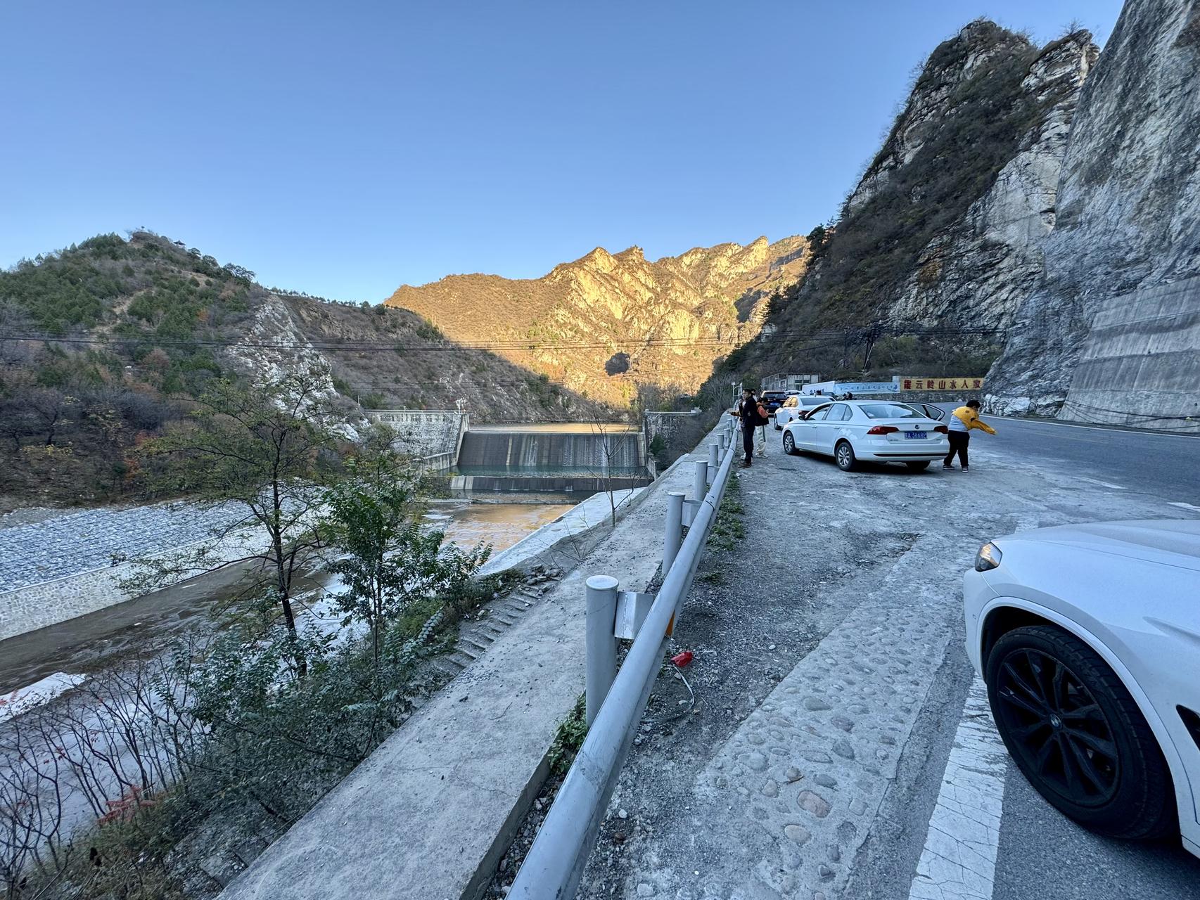 ‎Check network for missing images.