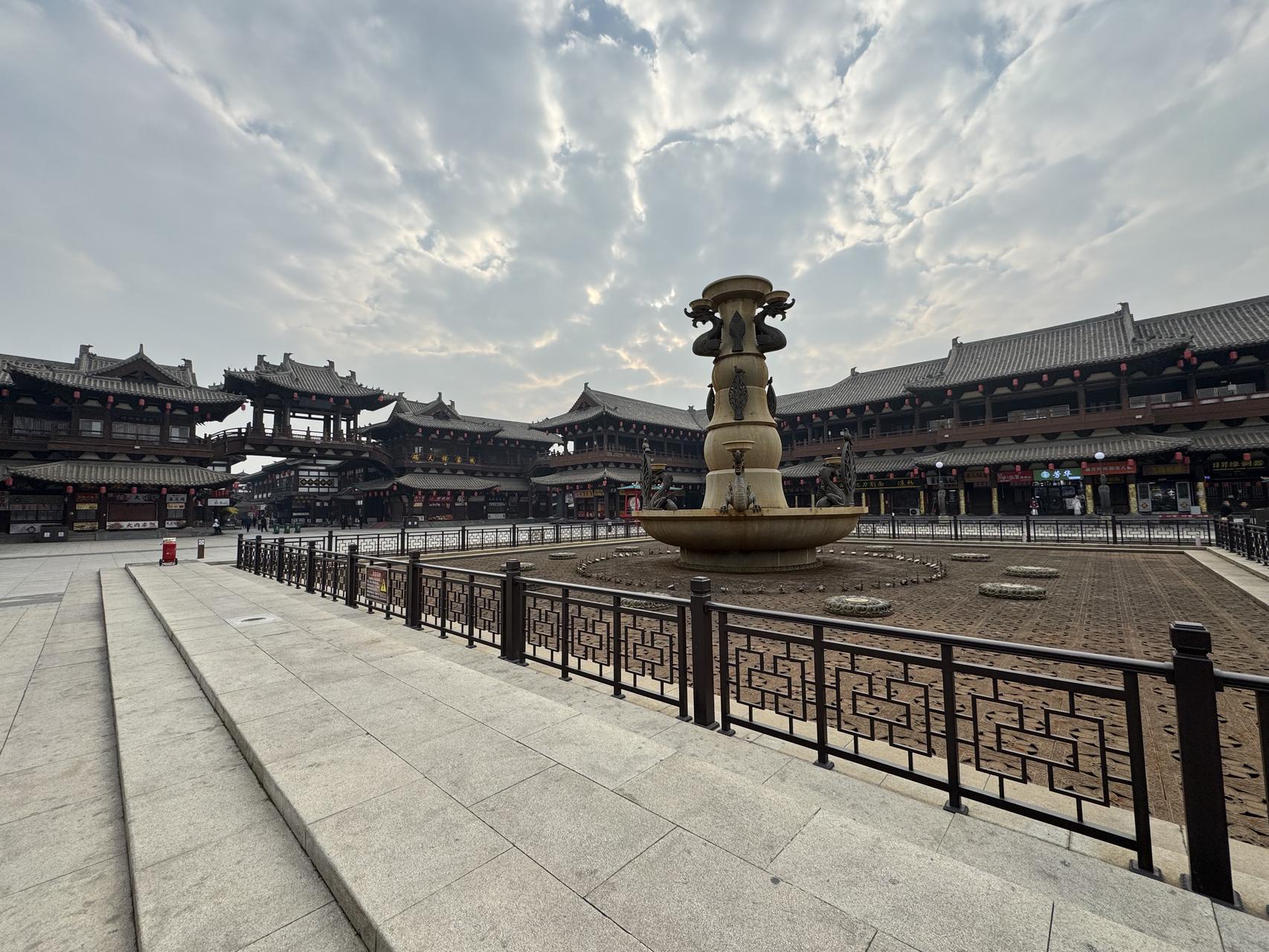 ‎Check network for missing images.