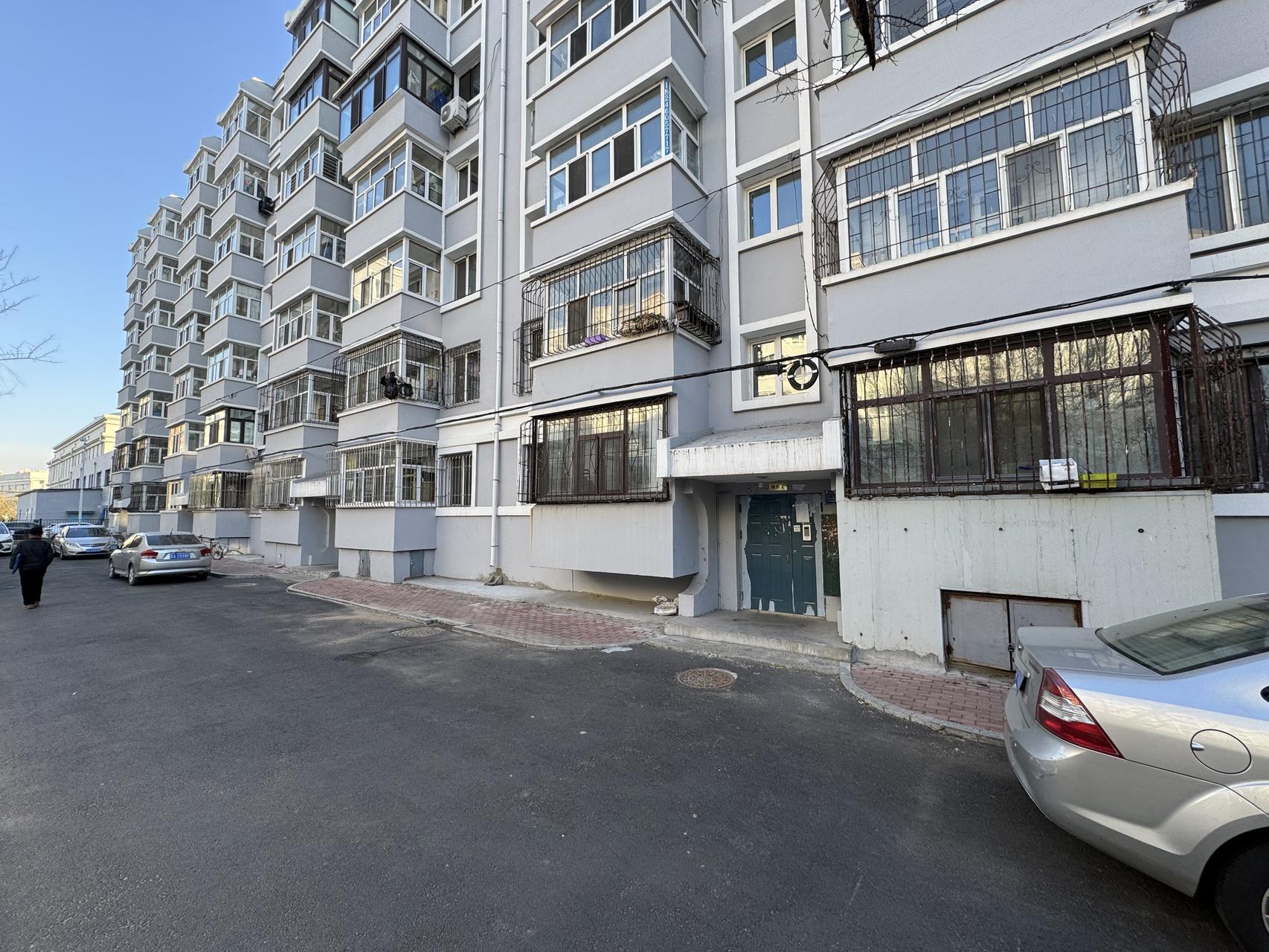 ‎Check network for missing images.