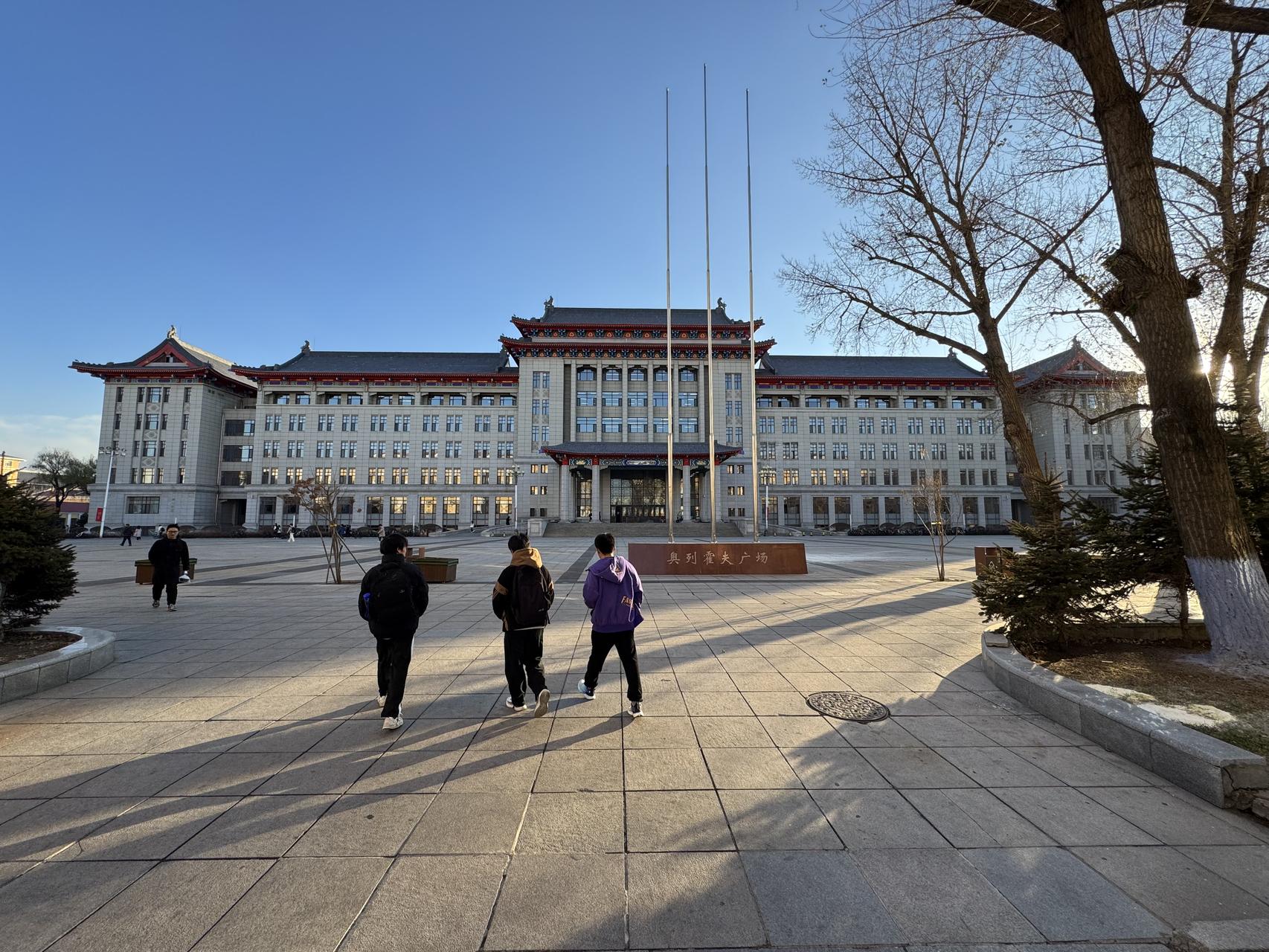 ‎Check network for missing images.