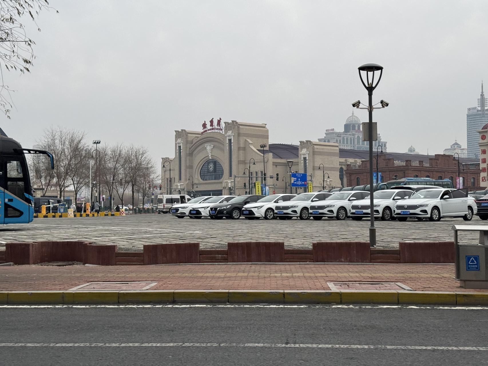 ‎Check network for missing images.