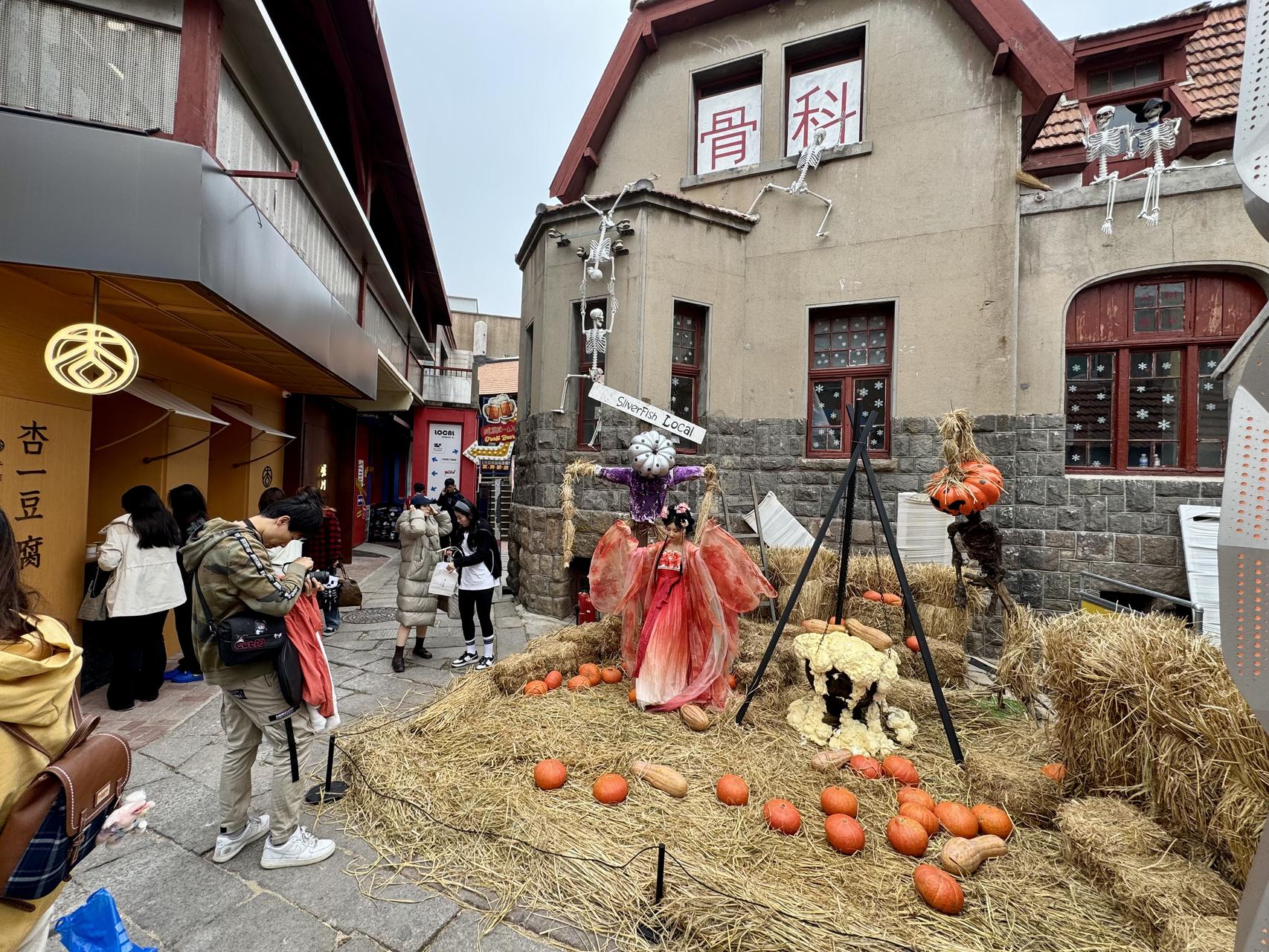 ‎Check network for missing images.