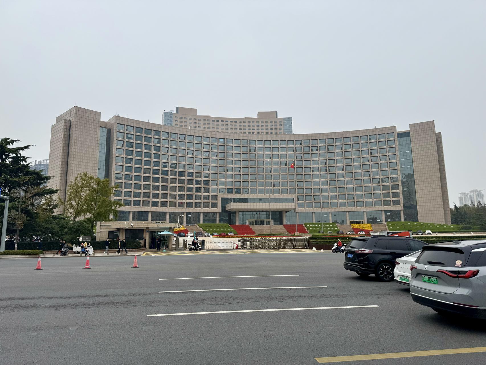 ‎Check network for missing images.