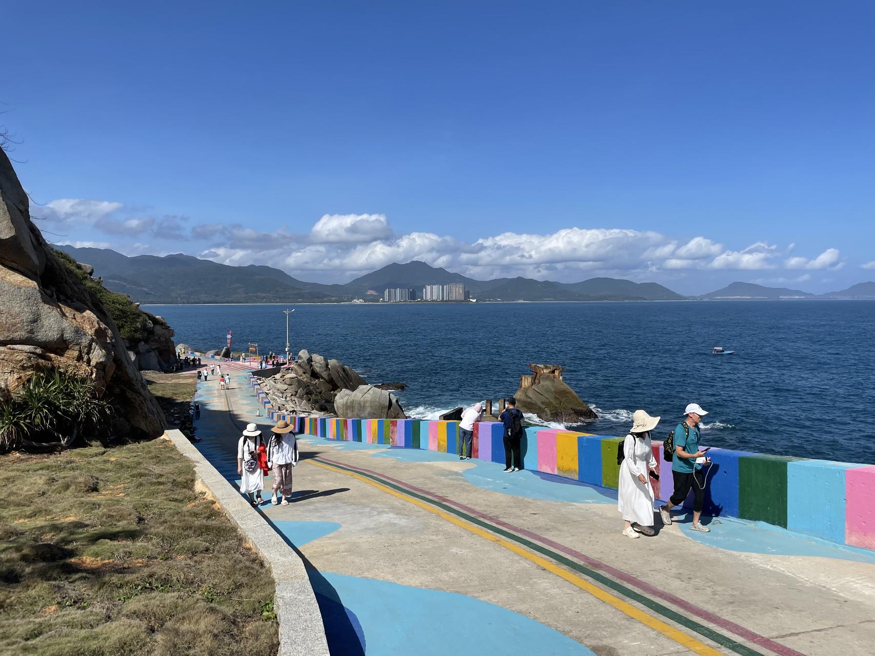 ‎Check network for missing images.