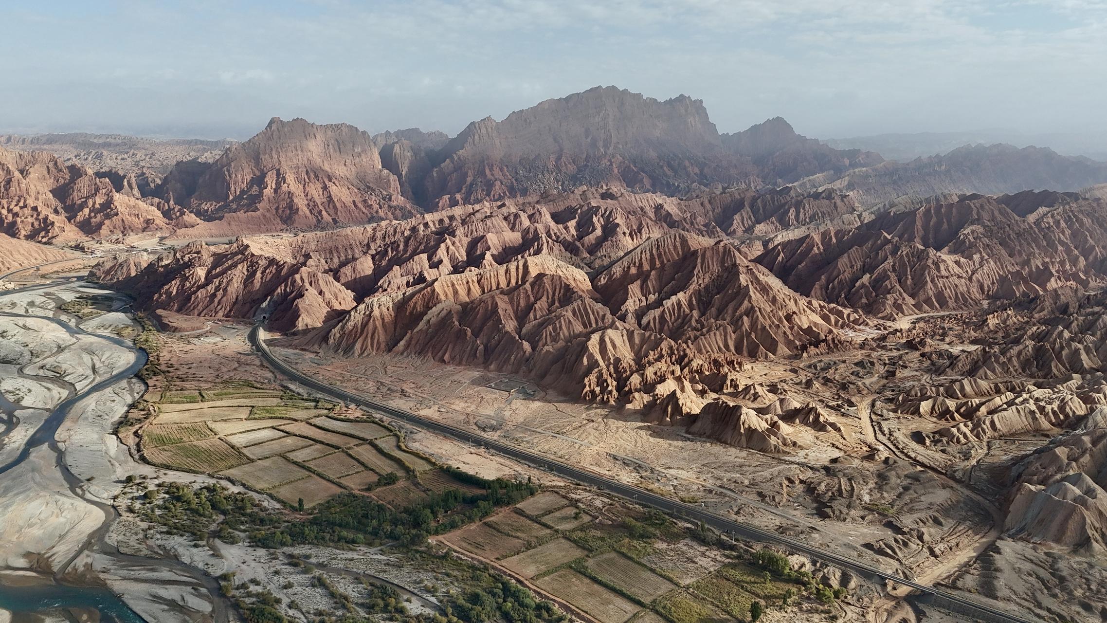 ‎Check network for missing images.