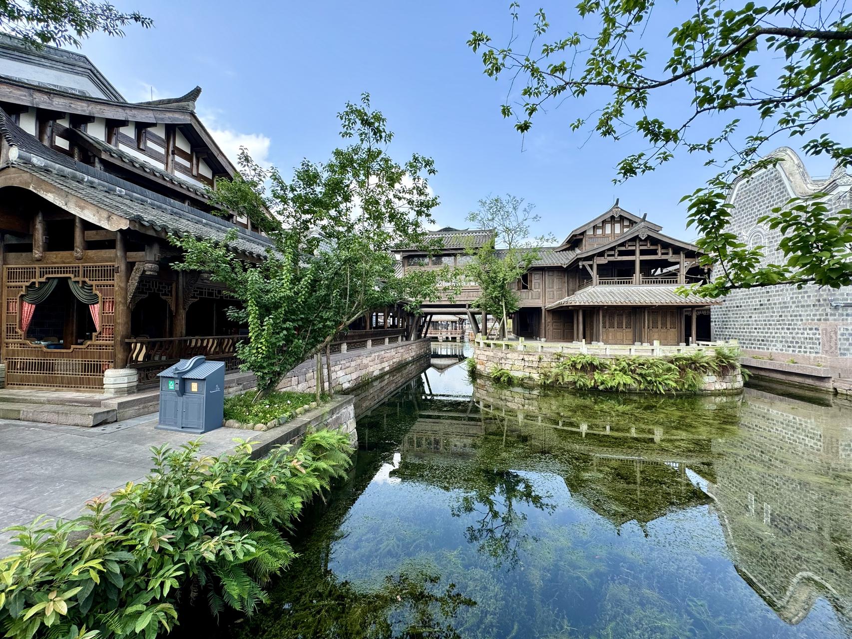 ‎Check network for missing images.