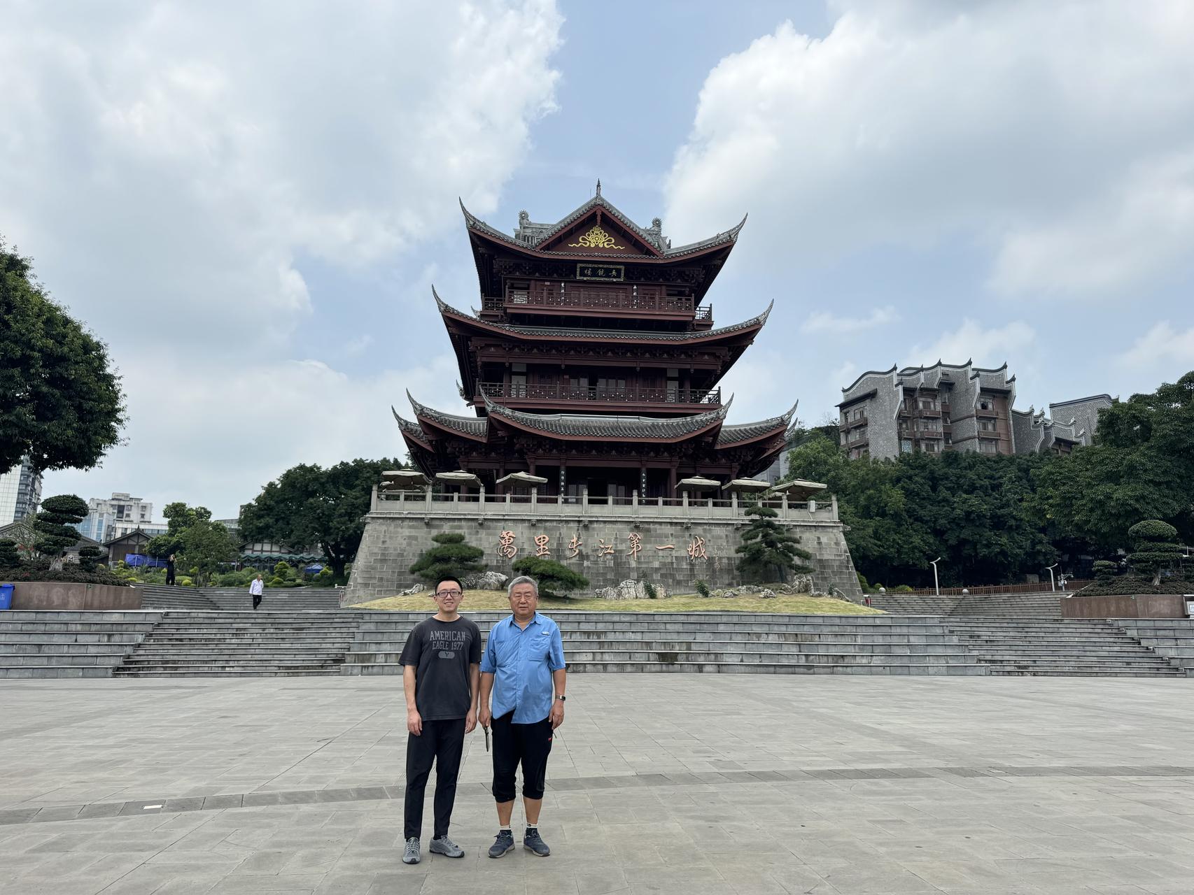 ‎Check network for missing images.