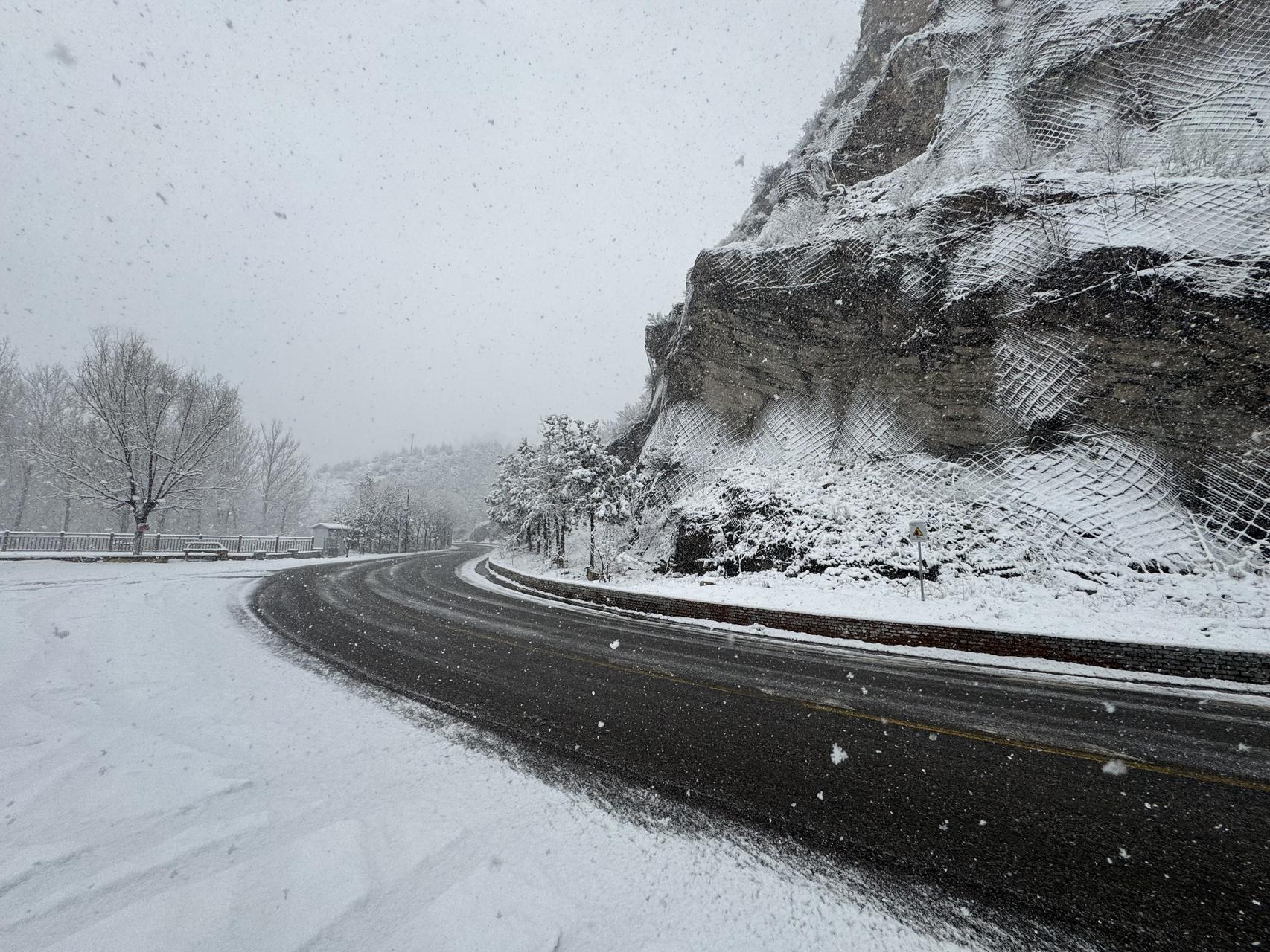 ‎Check network for missing images.