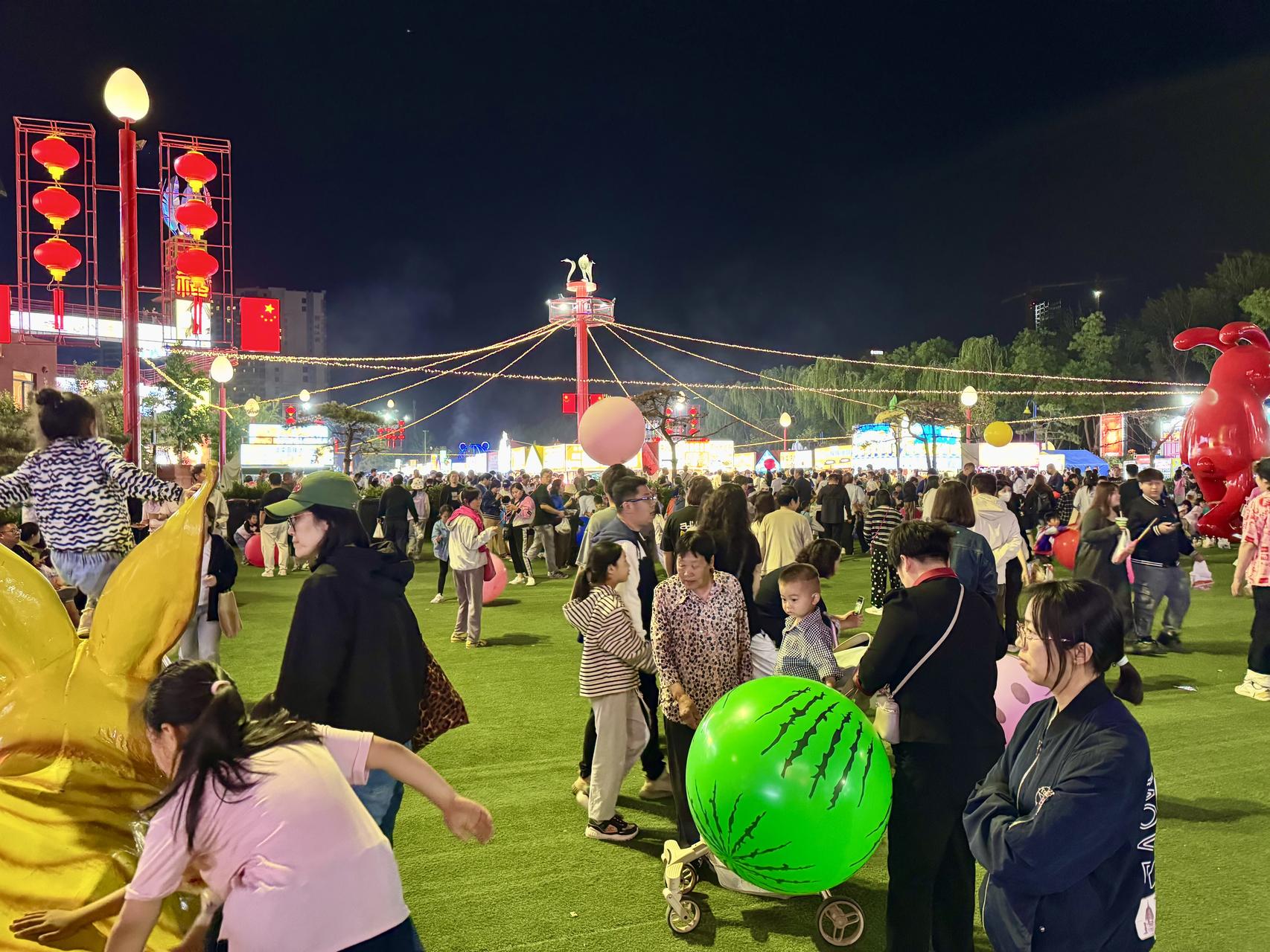 ‎Check network for missing images.