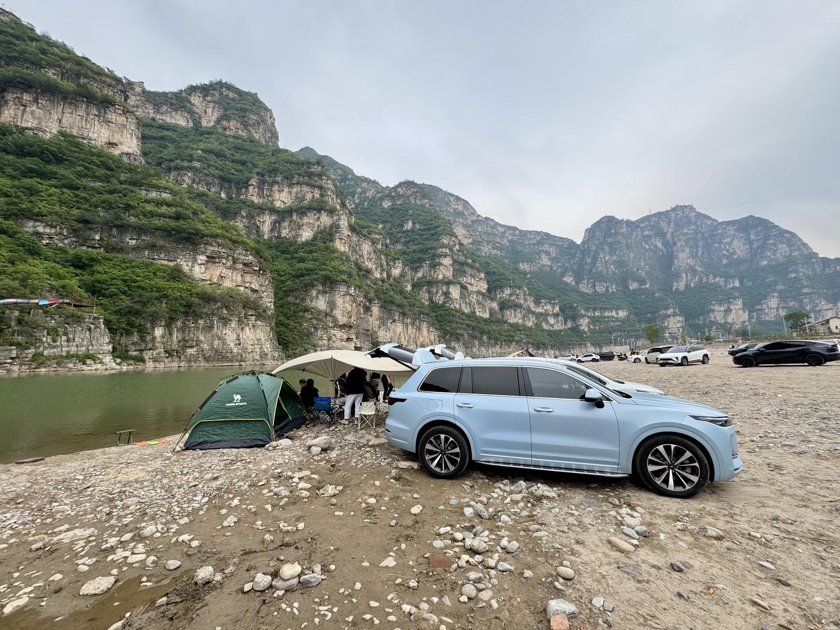 ‎Check network for missing images.