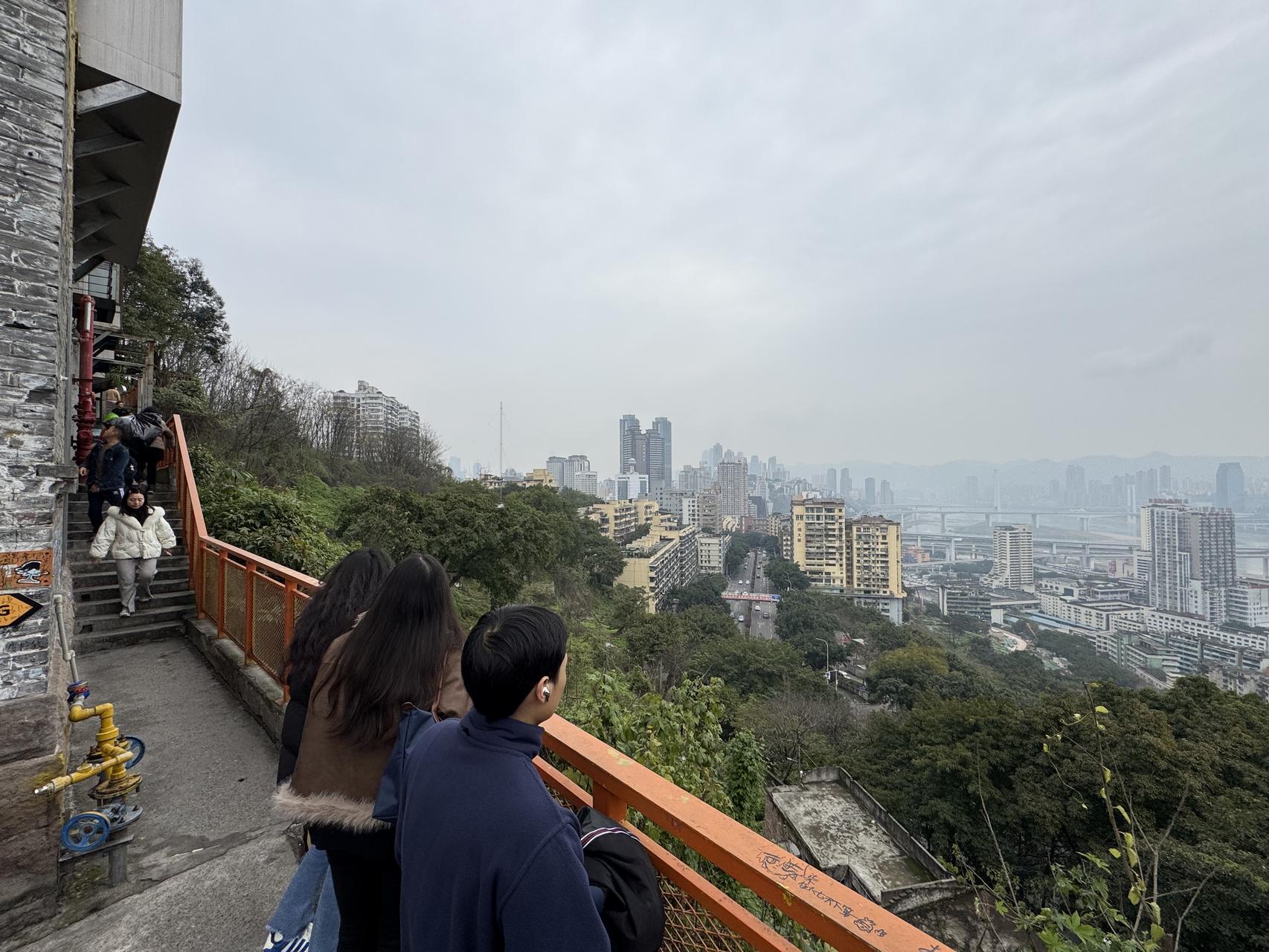 ‎Check network for missing images.