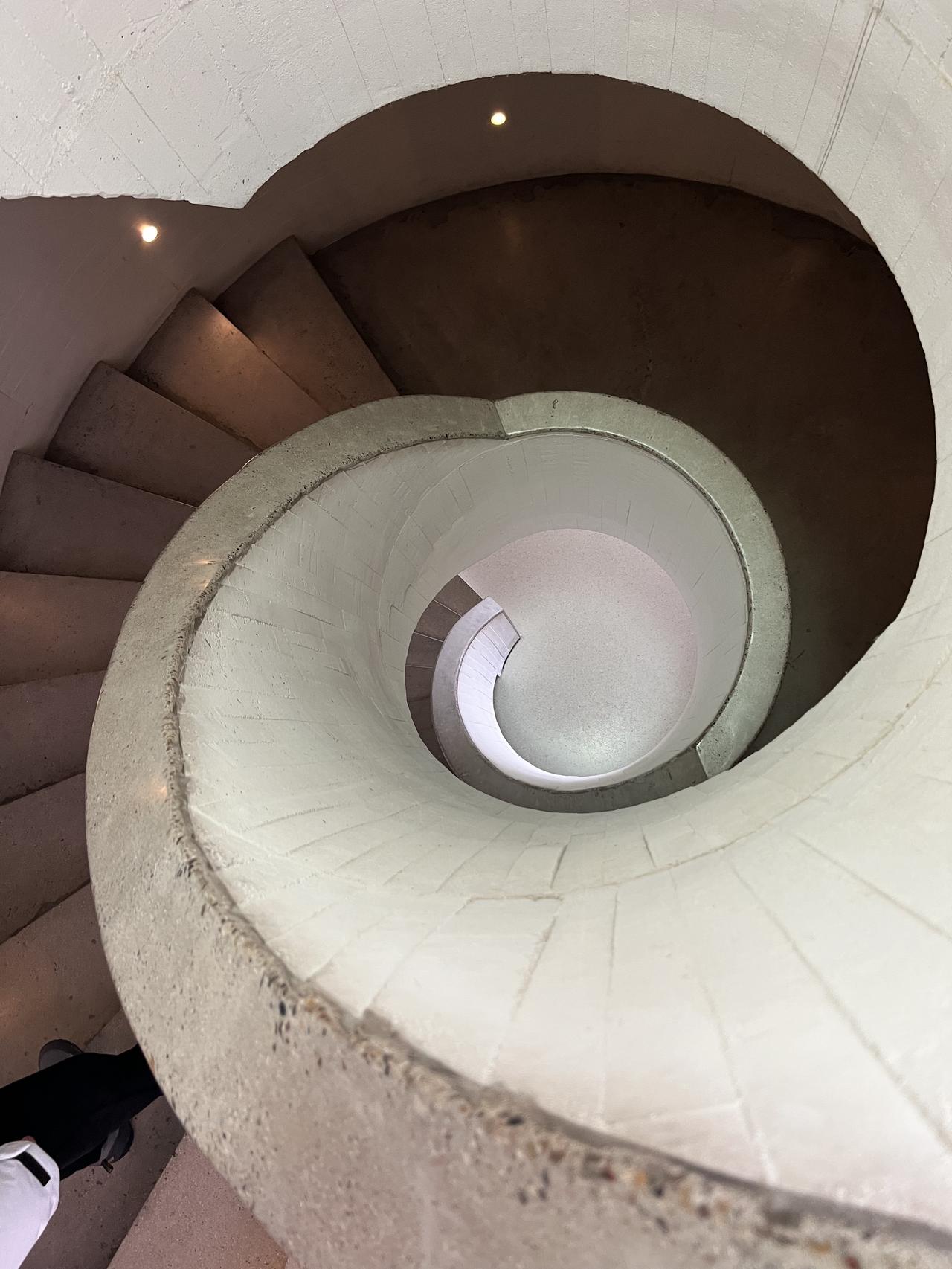 ‎Check network for missing images.