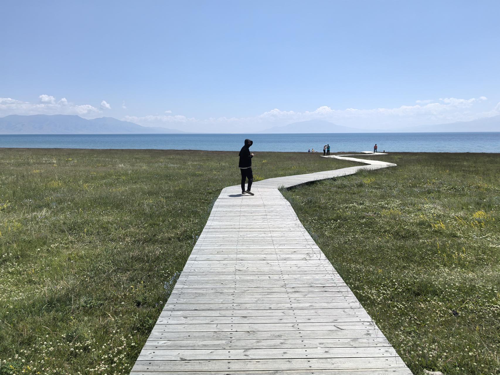 ‎Check network for missing images.