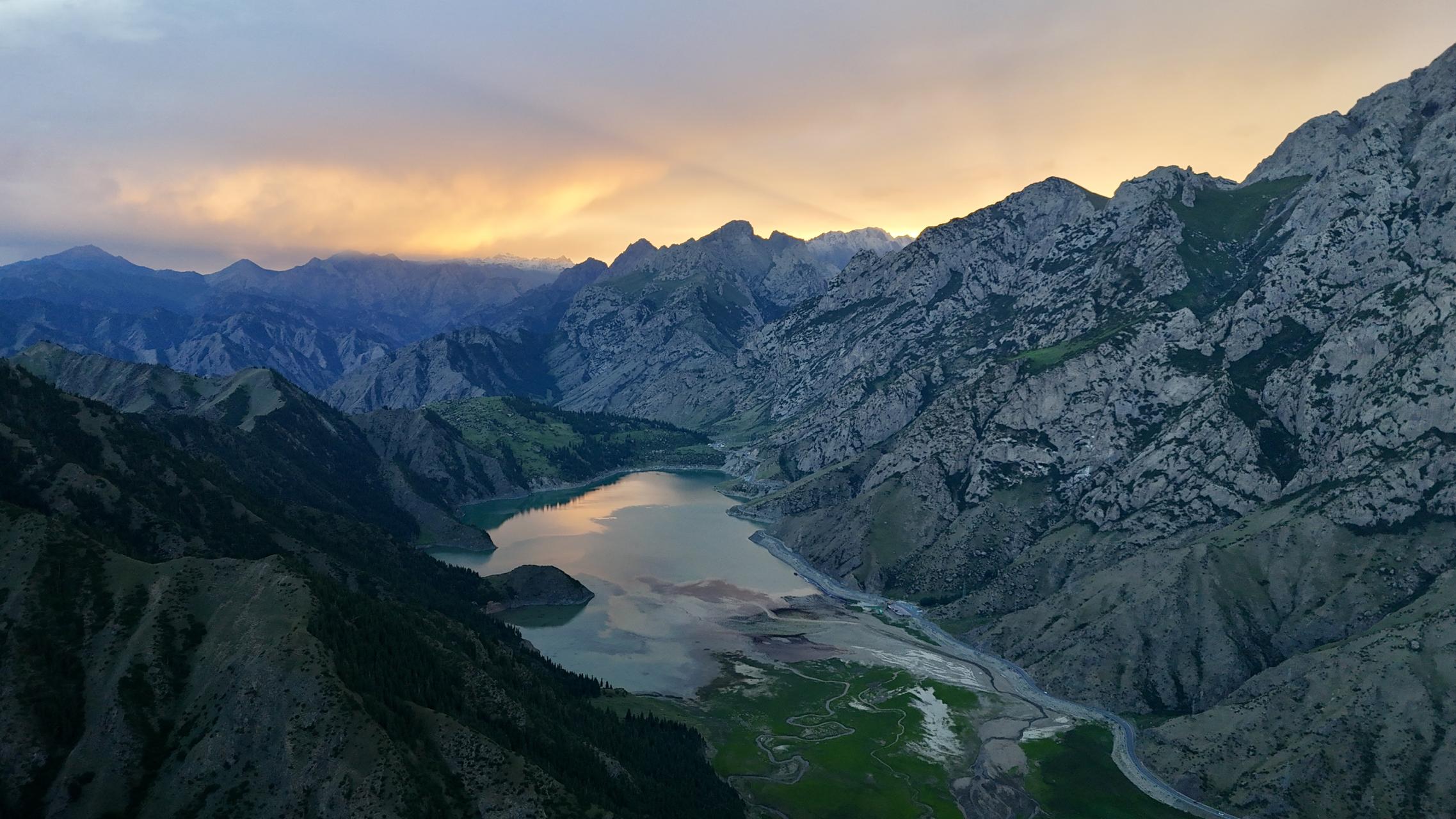 ‎Check network for missing images.