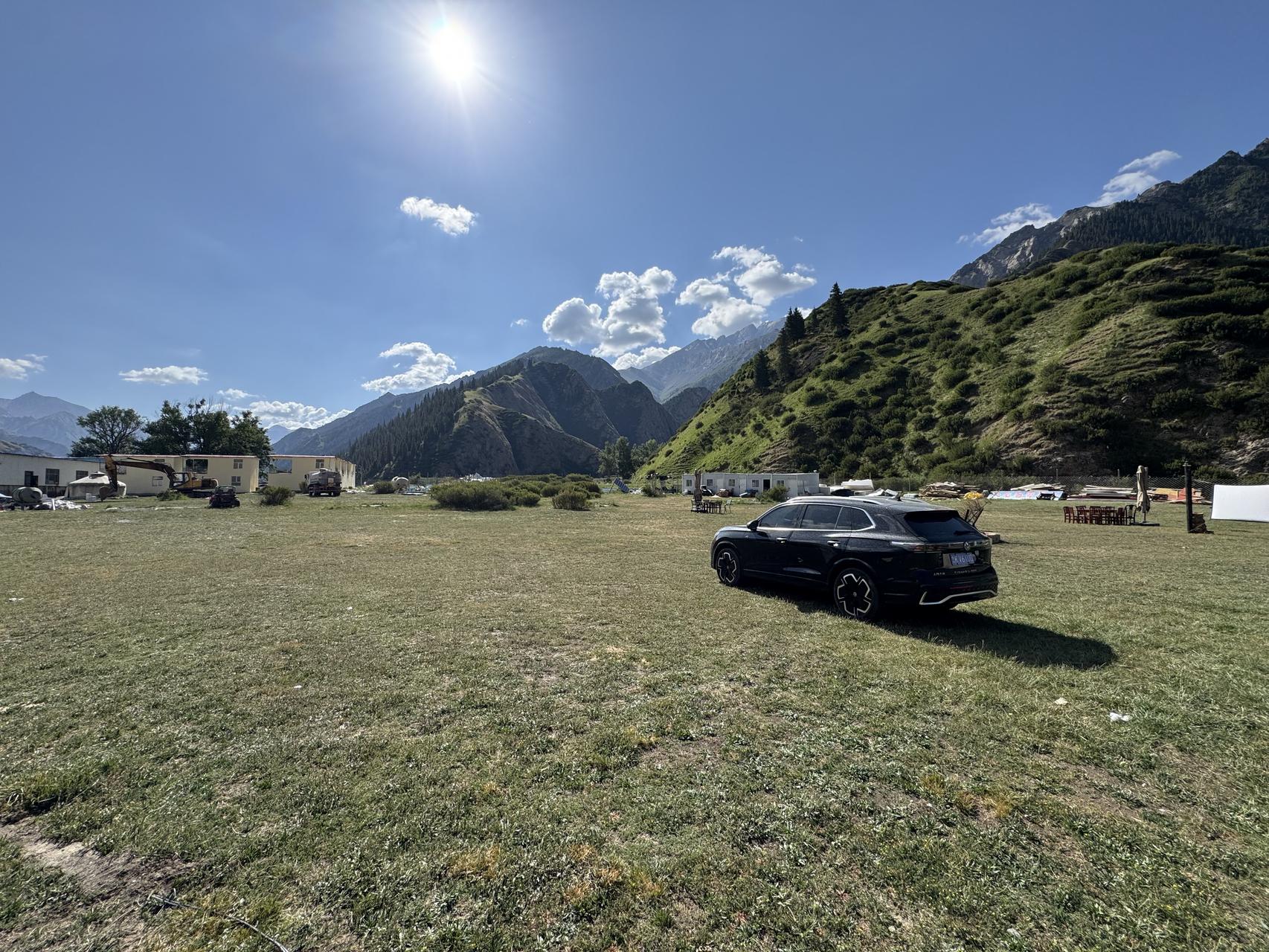 ‎Check network for missing images.