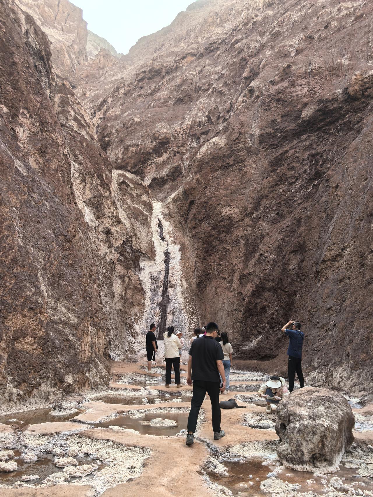 ‎Check network for missing images.