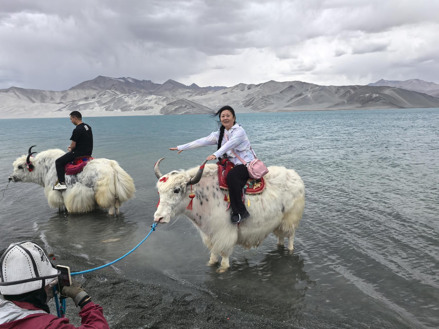 ‎Check network for missing images.