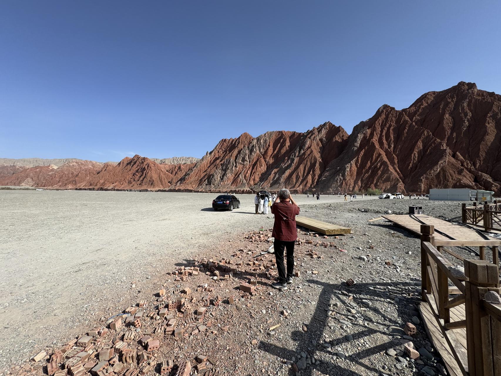 ‎Check network for missing images.