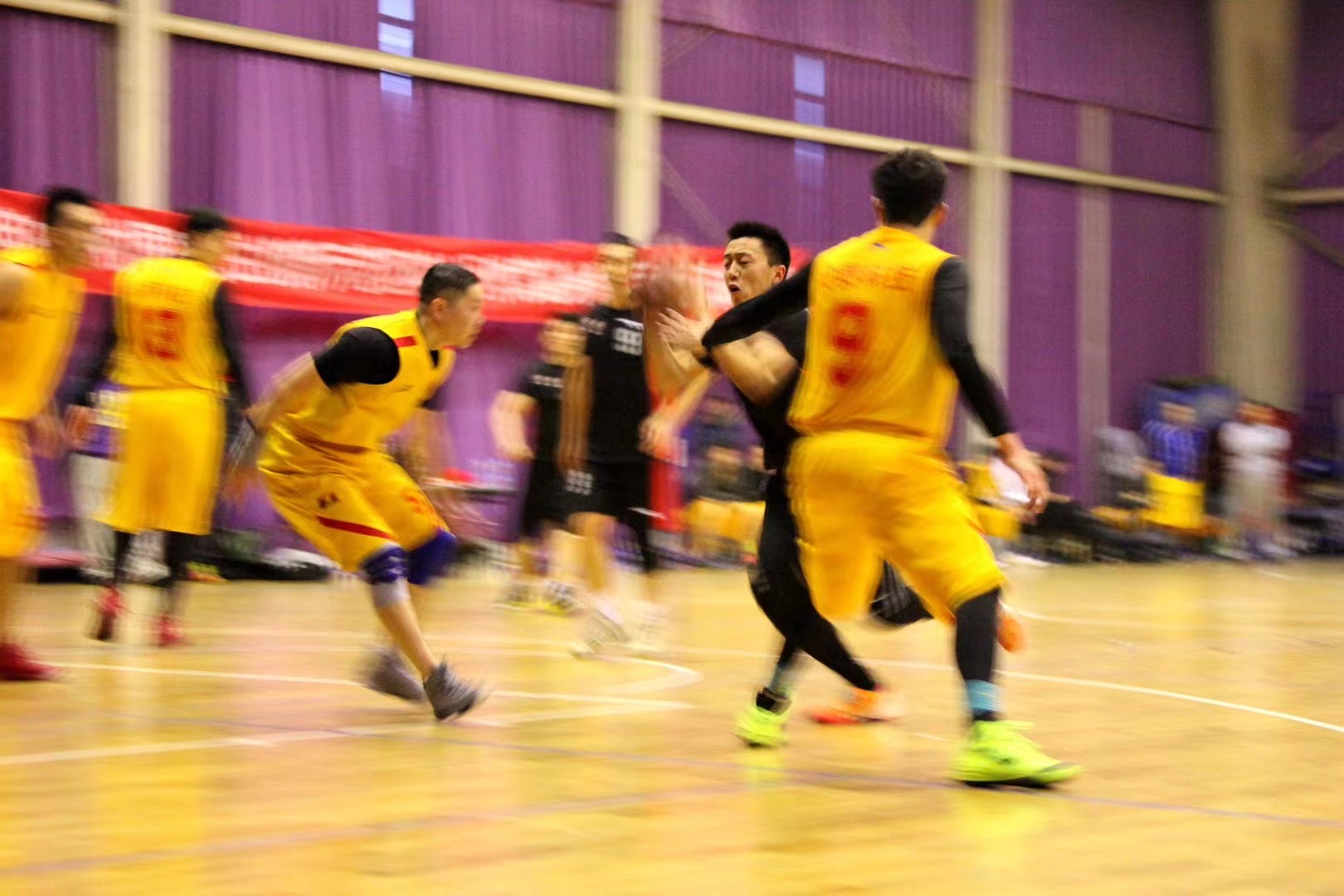 ‎Check network for missing images.