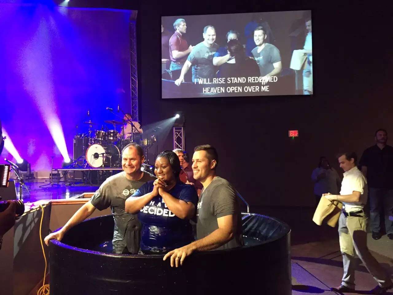 ‎Check network for missing images.