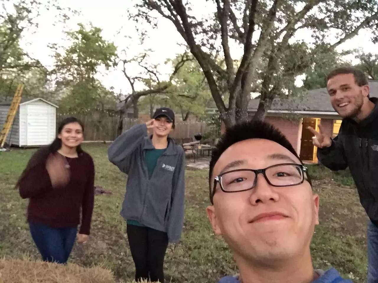 ‎Check network for missing images.