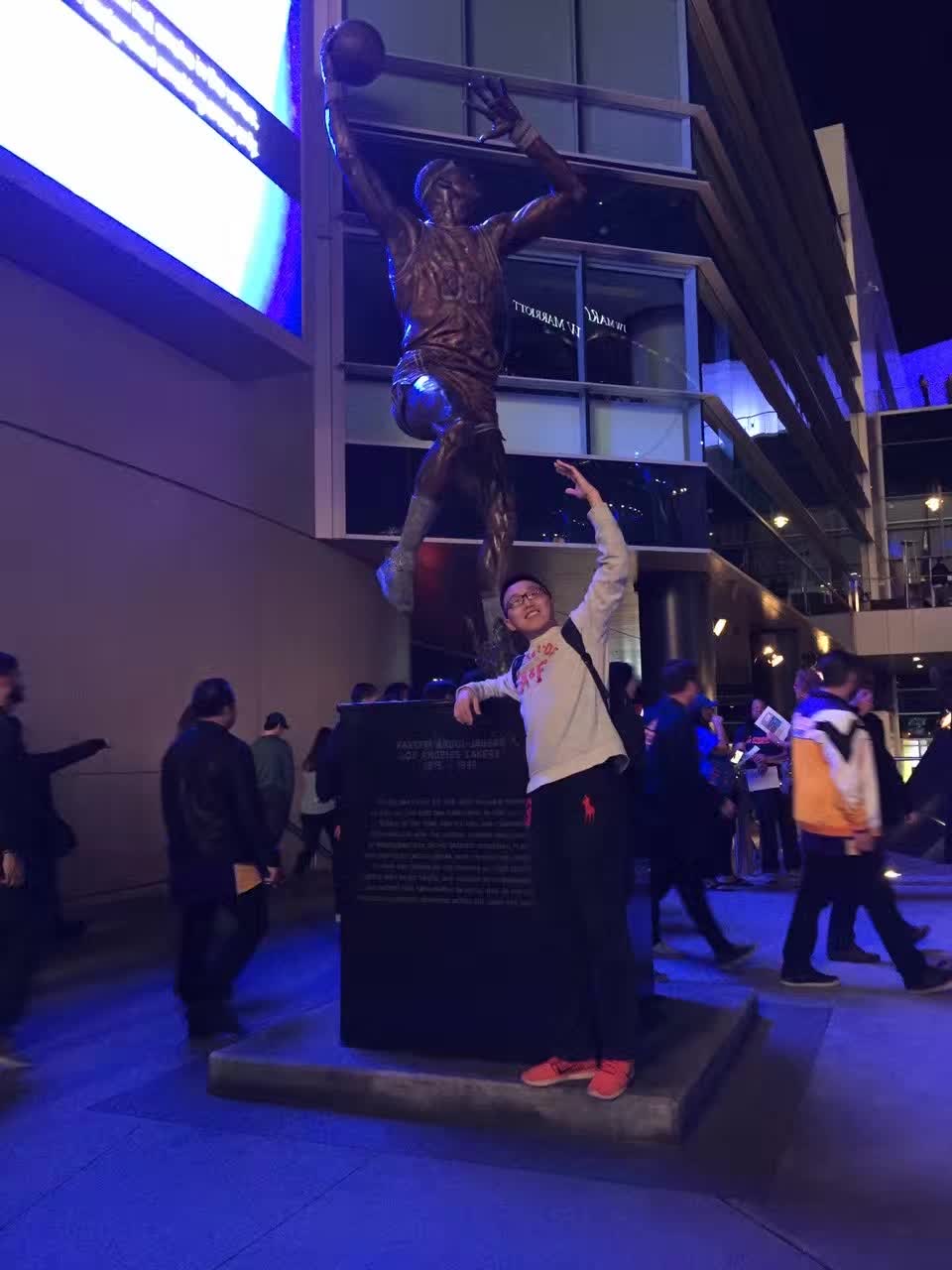 ‎Check network for missing images.