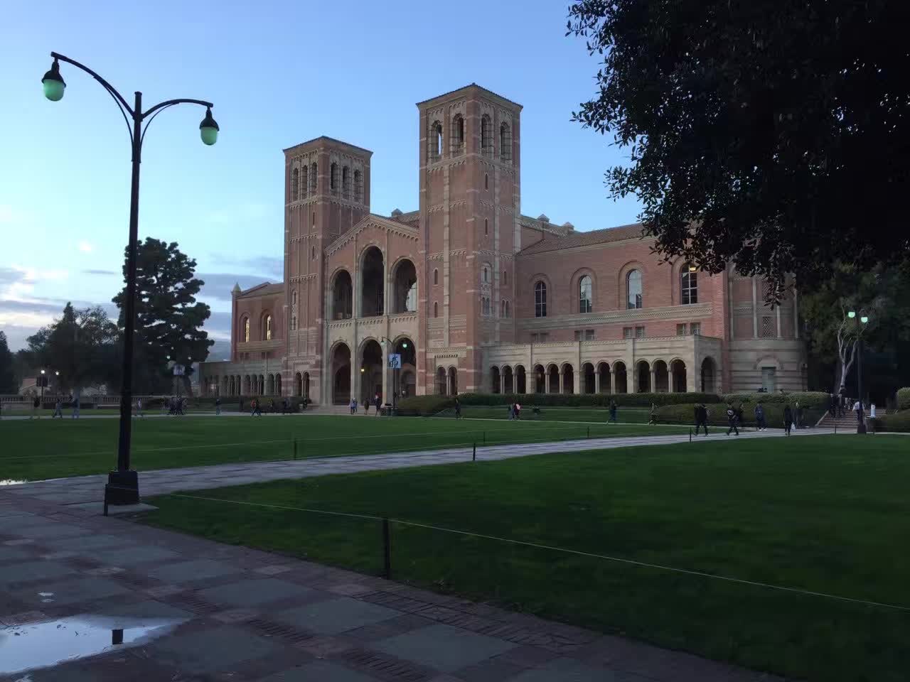 ‎Check network for missing images.