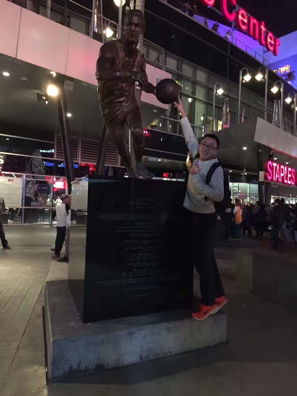 ‎Check network for missing images.