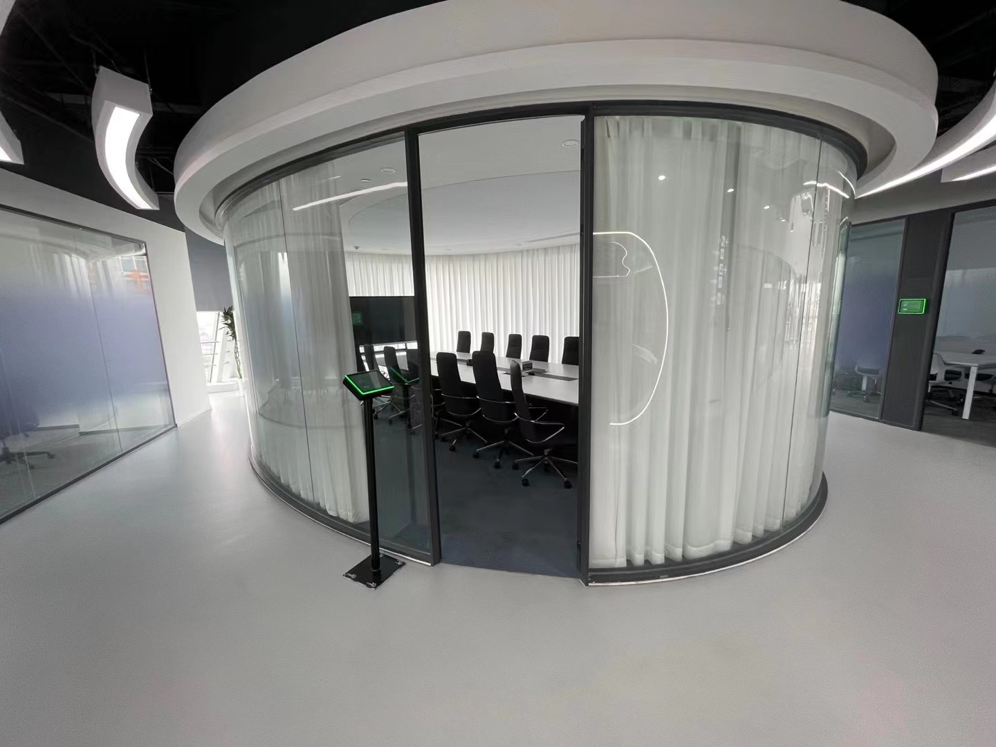 ‎Check network for missing images.