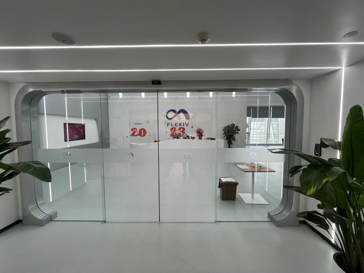 ‎Check network for missing images.